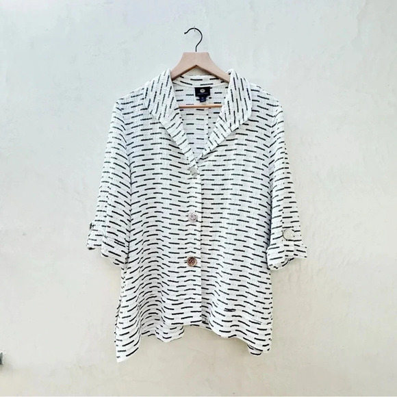 JM Collection | Women's Blouse White Crinkle Fabric 3/4 Sleeve Petite XL - Picture 1 of 16